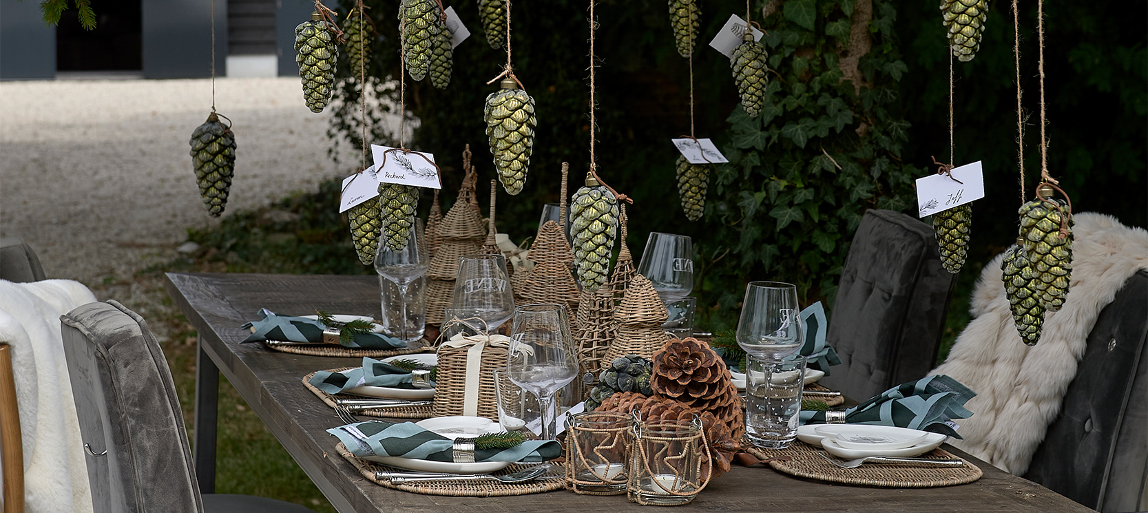 Natural Christmas Table