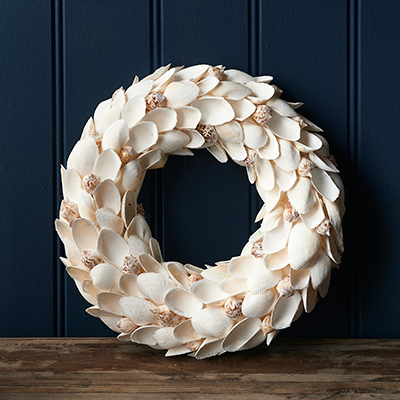 White Sea Shell Wreath Dia 35