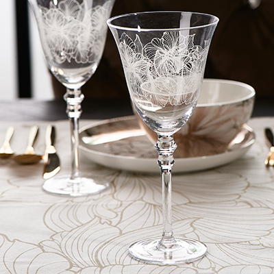 Les Fleurs Wine Glass