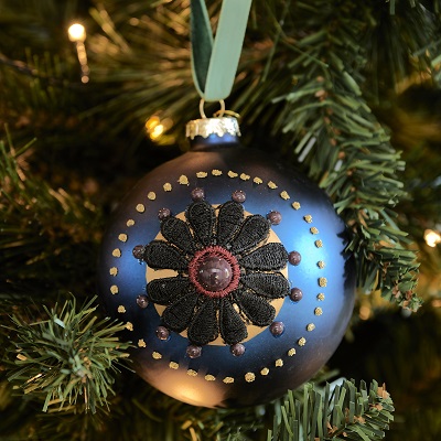 Authentic Flower Ornament Dia 10