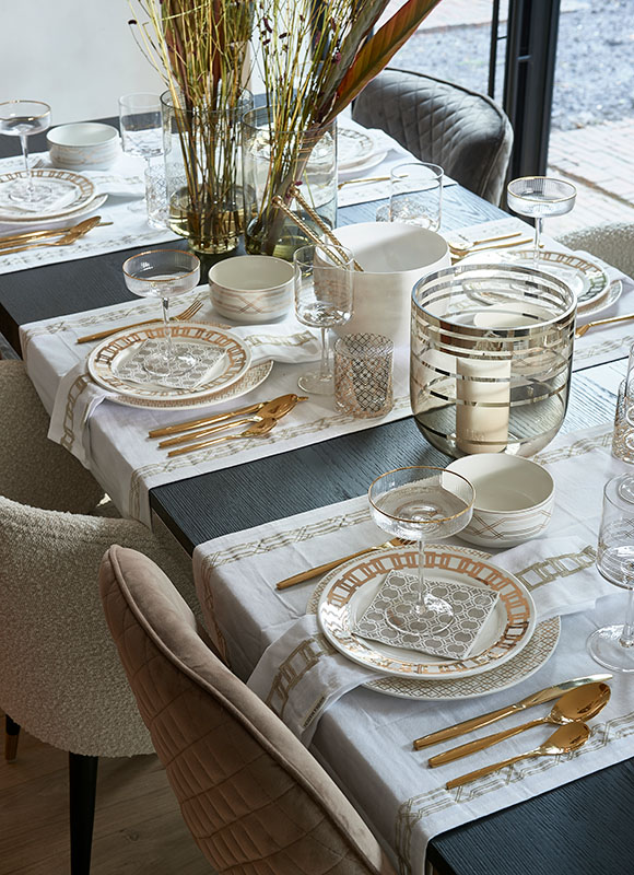 Modern Chic Table Setting