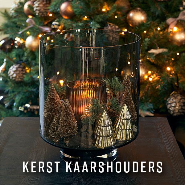 Kerst kaarsen en kaarsenhouders